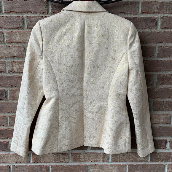 💕 Dana Buchman Gold and Cream Blazer - Picture 6 of 8